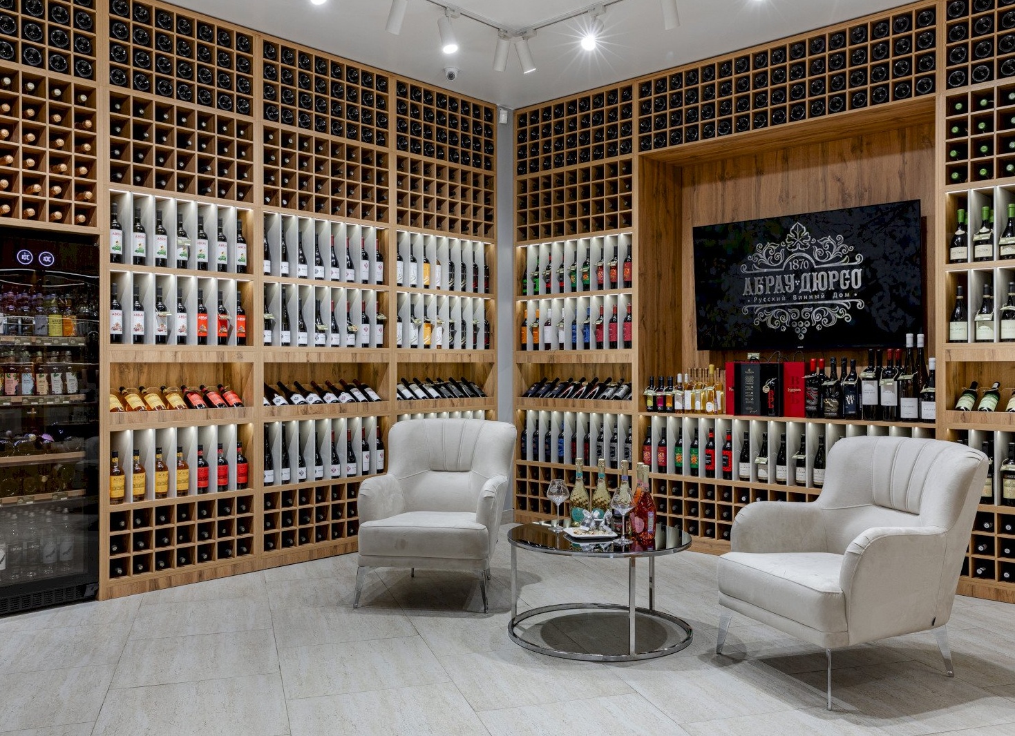 «Абрау-Дюрсо» открыло первый в Таганроге фирменный винный бутик