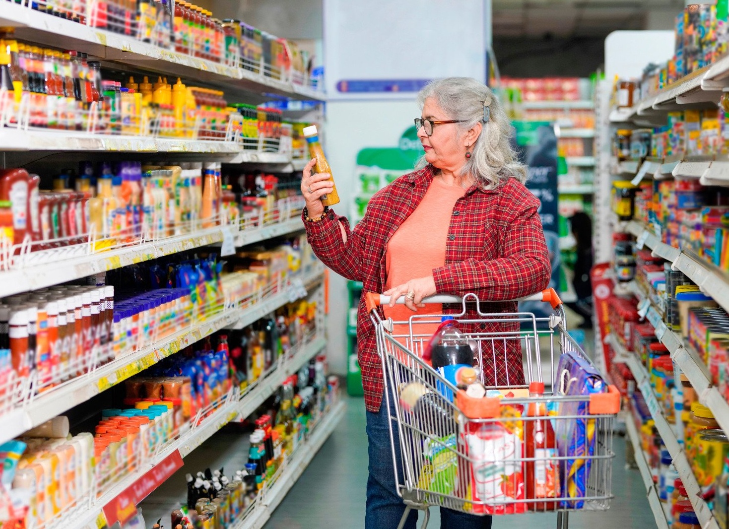 В 2025 году продуктовые ритейлеры открыли на 30% меньше новых магазинов