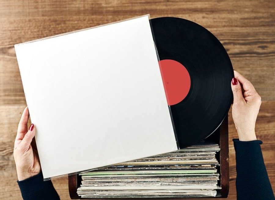 «Мелодия» возобновила выпуск пластинок на заводе в Новосибирске