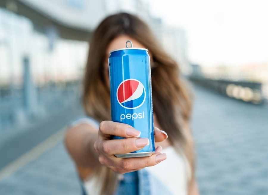 Компания PepsiCo сократит расходы